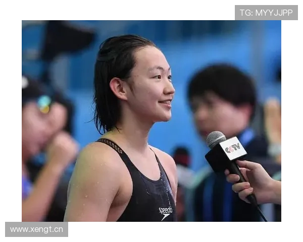 李冰洁比赛像电影主角，下了场却像隔壁邻居提菜篮子